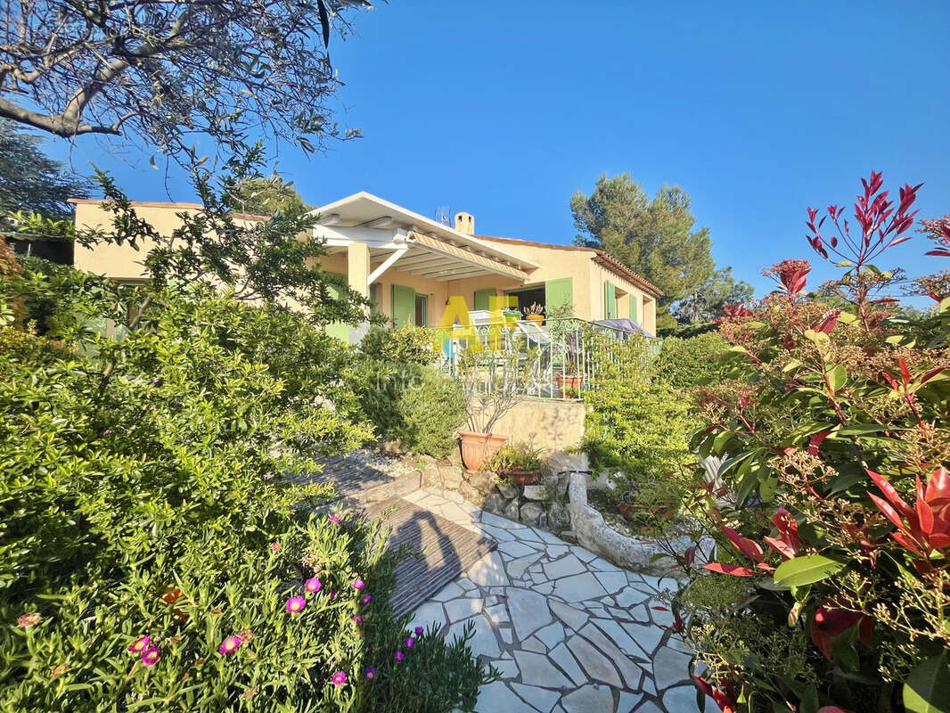 Maison à FREJUS
