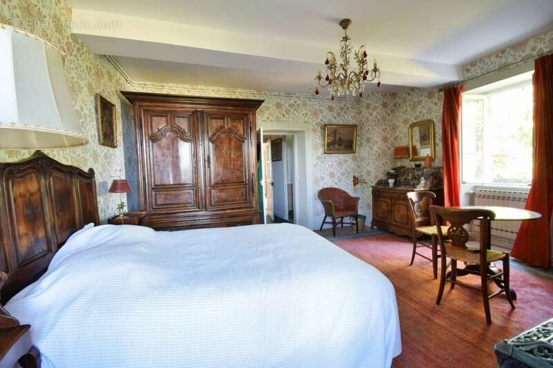 EXCLUSIVITE / Propriété rare / 63160 Glaine Montaigut - photo 8