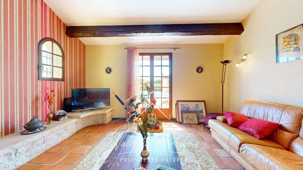 Maison à VILLEMOUSTAUSSOU