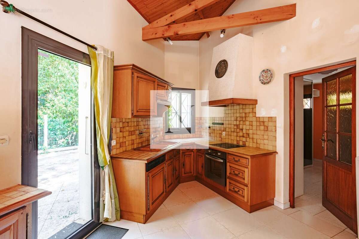 Maison 200 m² à Lagord  - photo 6