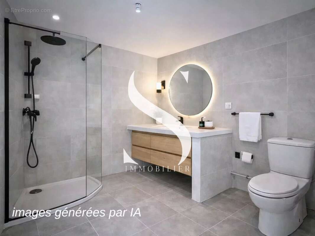Appartement à VALLAURIS