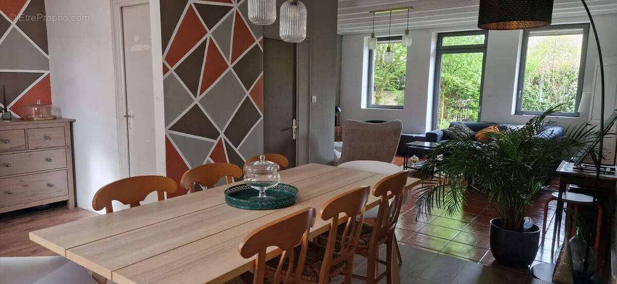 Maison à SAINT-GERVAIS-EN-VALLIERE