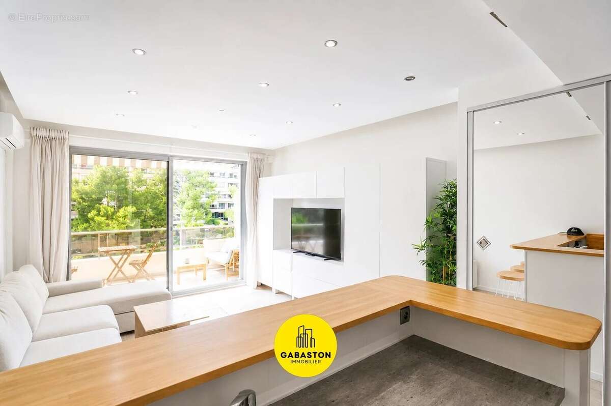 Appartement à MARSEILLE-8E