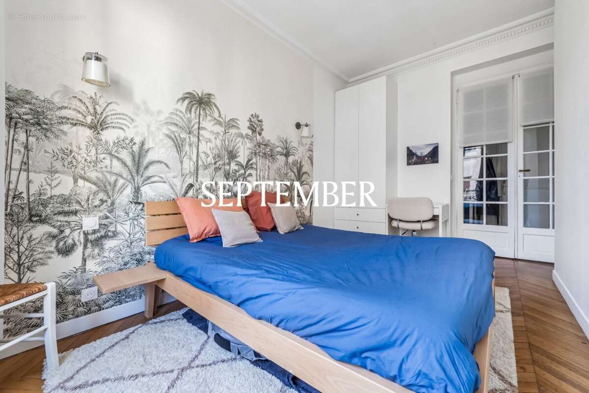 Appartement à NEUILLY-SUR-SEINE