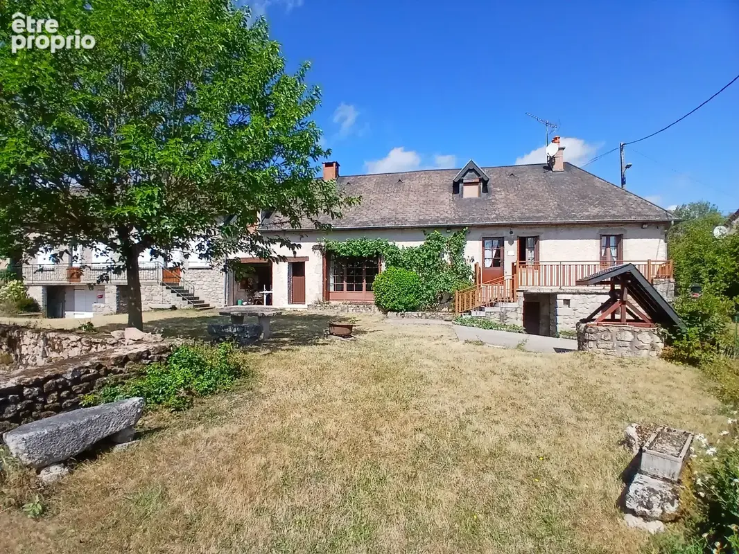 Photo Maison à Planchez au prix de 135 000€