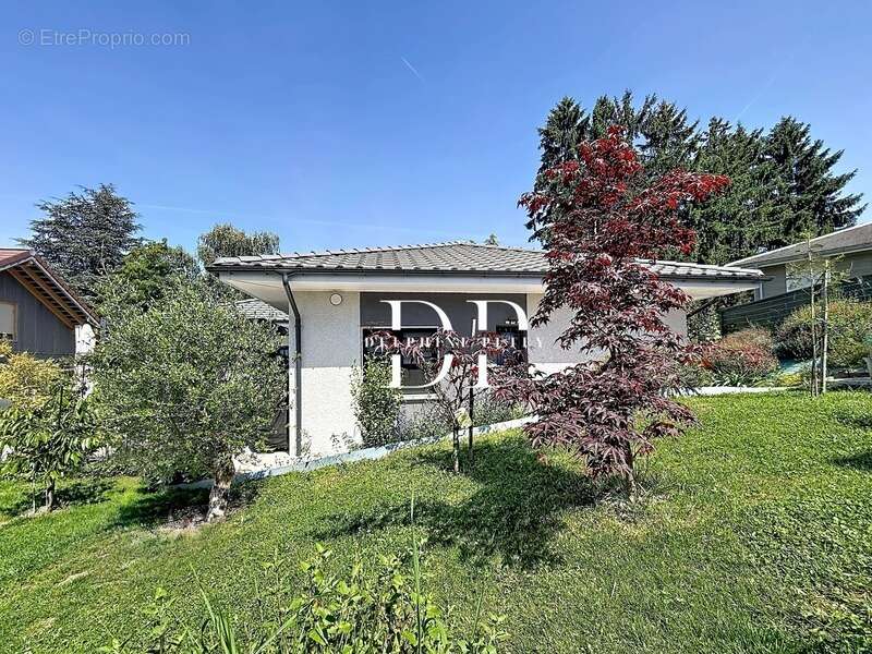 Maison à CRANVES-SALES