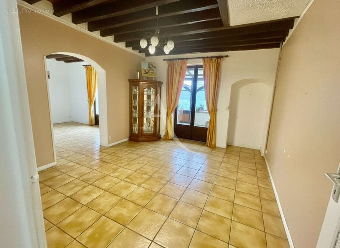 Maison à LIZY-SUR-OURCQ