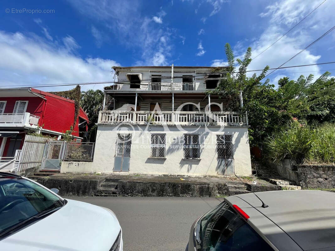 Maison à FORT-DE-FRANCE