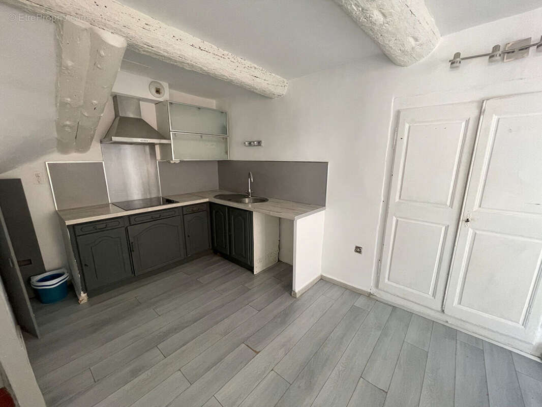 Maison à VAUVENARGUES