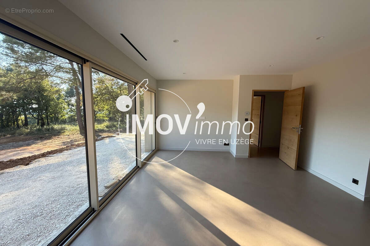 Maison à SAINT-QUENTIN-LA-POTERIE