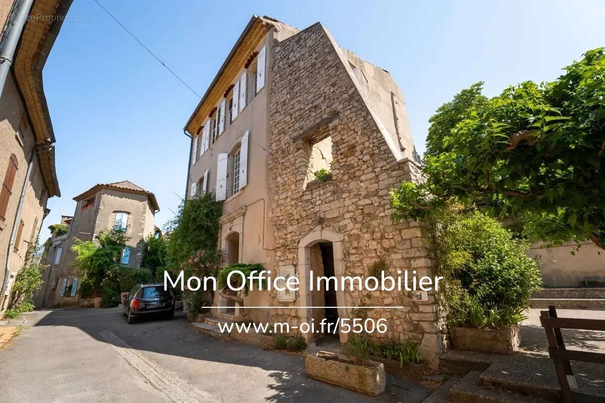 Maison à SAINT-JULIEN
