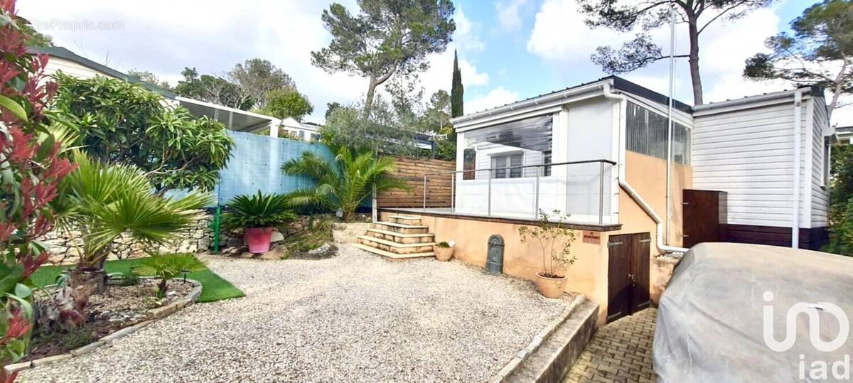 Photo 1 - Terrain à FREJUS