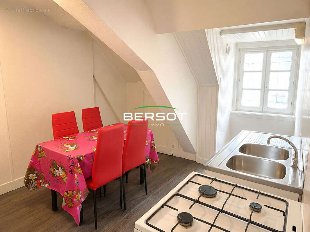 Studio / T2 de 40 m² en centre-ville de Vesoul ? Idéal investissement - photo 2