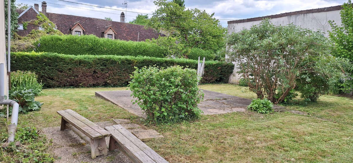 Maison à AIX-EN-OTHE