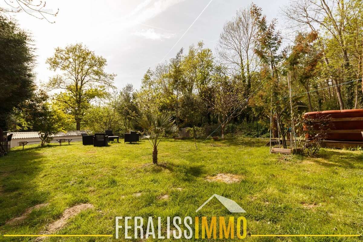 Maison à VAUX-SUR-SEINE