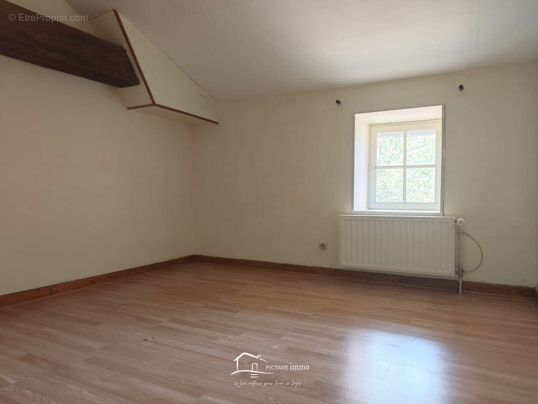 Maison avec dependances - photo 6
