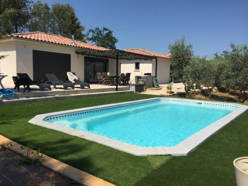 Maison à SAINT-ZACHARIE