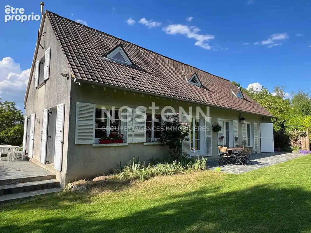 Photo Maison à Labbeville au prix de 549 000€