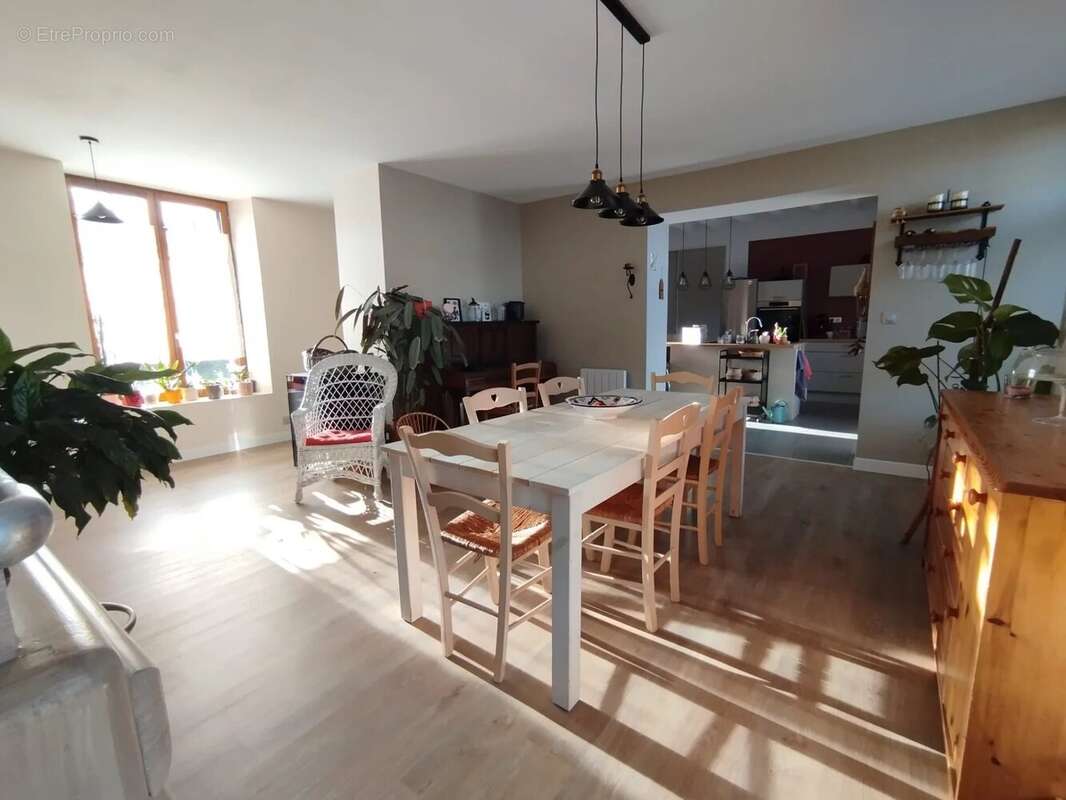 Maison à BRION-PRES-THOUET