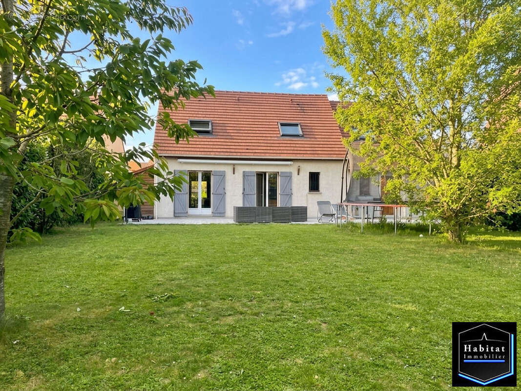 Maison à OISSERY