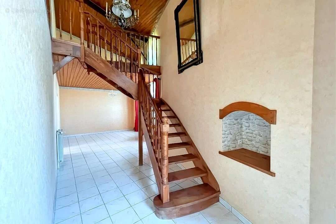 Maison à SAINT-SULPICE-D&#039;ARNOULT