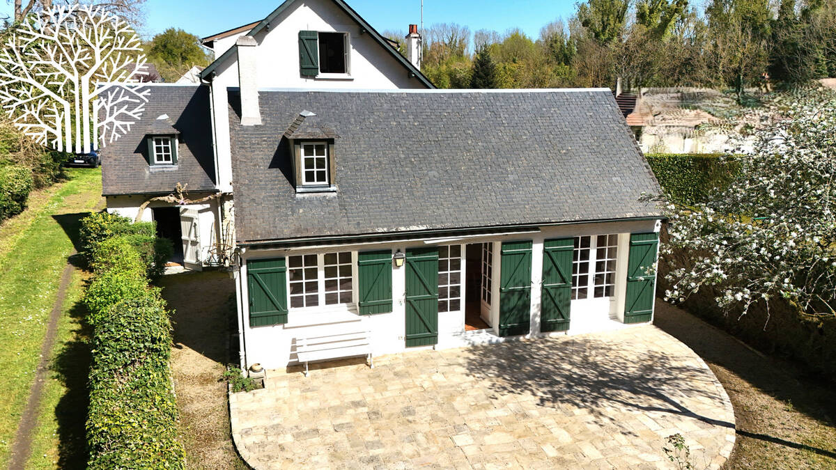 Maison à NOISY-SUR-ECOLE