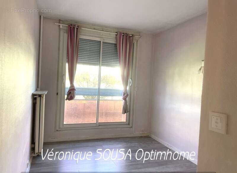 Appartement à MAREIL-MARLY