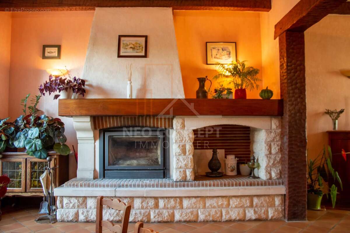 Maison à SAINT-BRANCHS