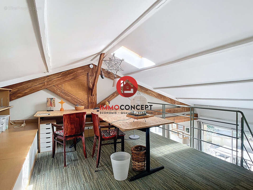 Maison à LES ANGLES