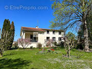 Maison à SAINT-NICOLAS-DE-LA-GRAVE