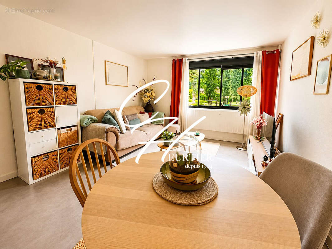 Appartement à SEYSSINET-PARISET