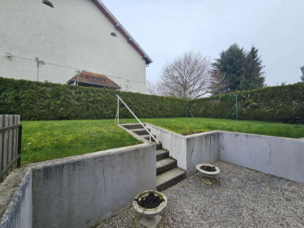 Maison à VERCEL-VILLEDIEU-LE-CAMP