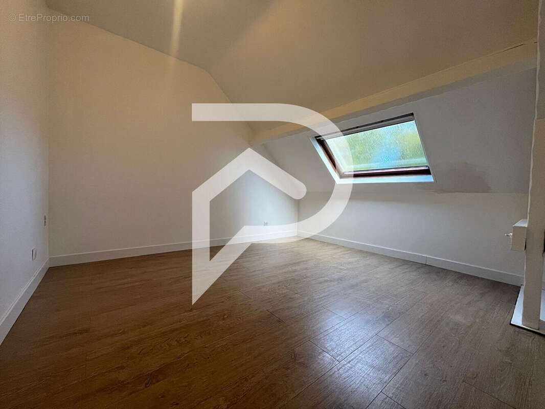 Maison à SAINT-VRAIN