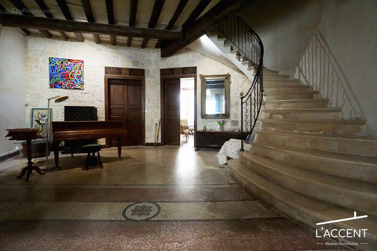 Maison à SAINT-GILLES