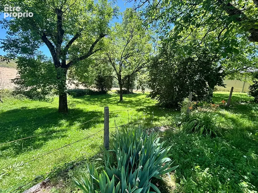 Terrain constructible entre Espalion et Bozouls - photo 2