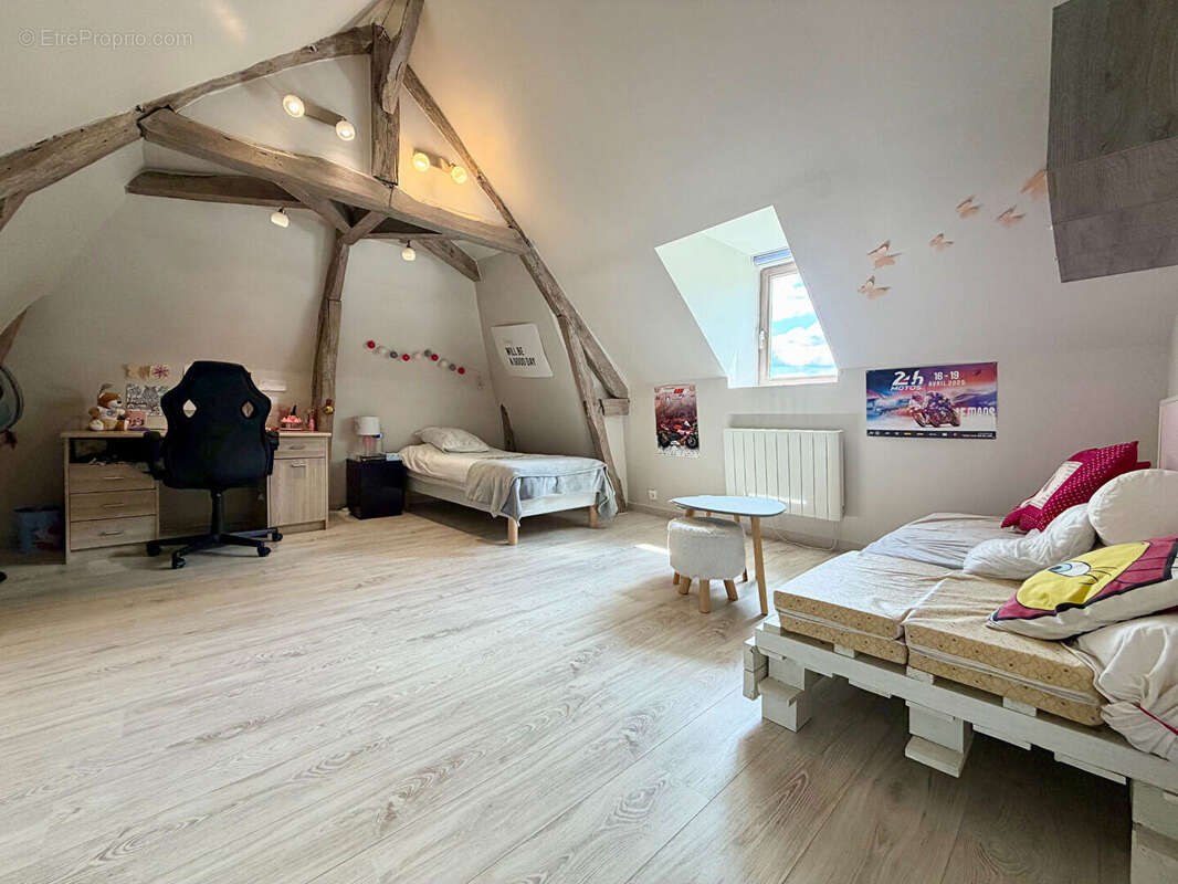 Maison à DAMVILLE