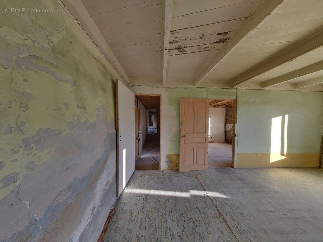 Maison à SAINT-FORTUNAT-SUR-EYRIEUX