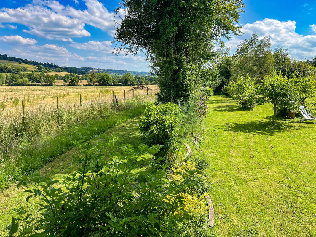 Maison à GUERQUESALLES