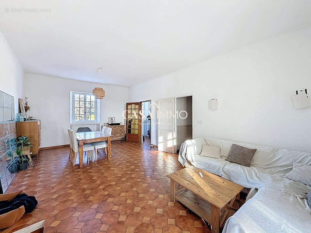 Appartement à HYERES