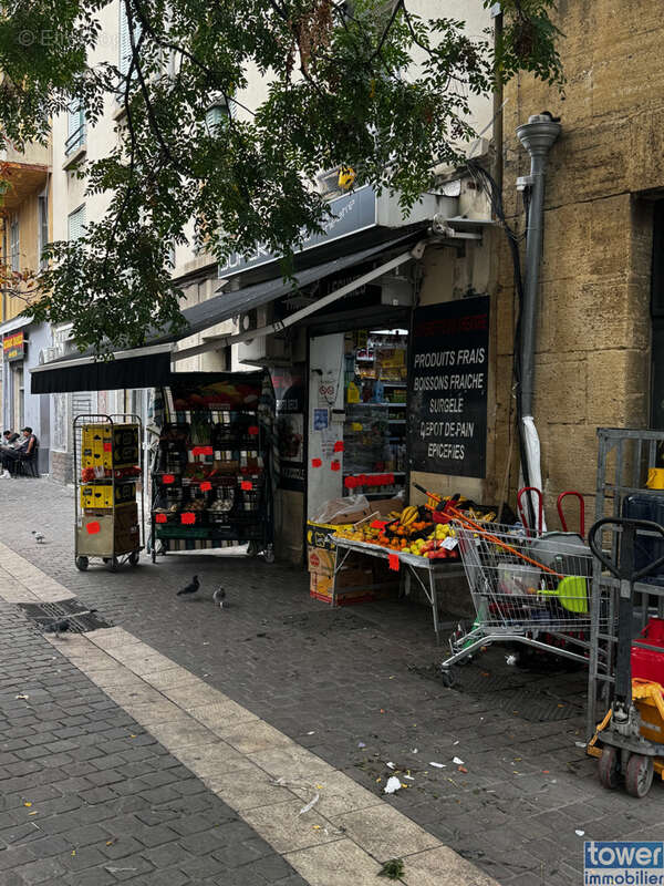 Commerce à MARSEILLE-3E