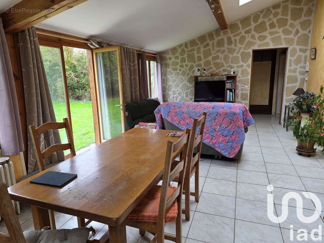 Photo 8 - Maison à PRECY-SUR-VRIN