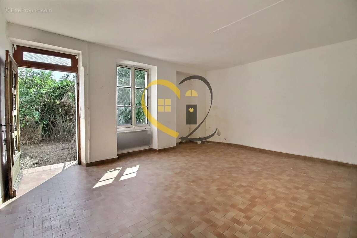 Maison à CHATEAUNEUF-SUR-CHER