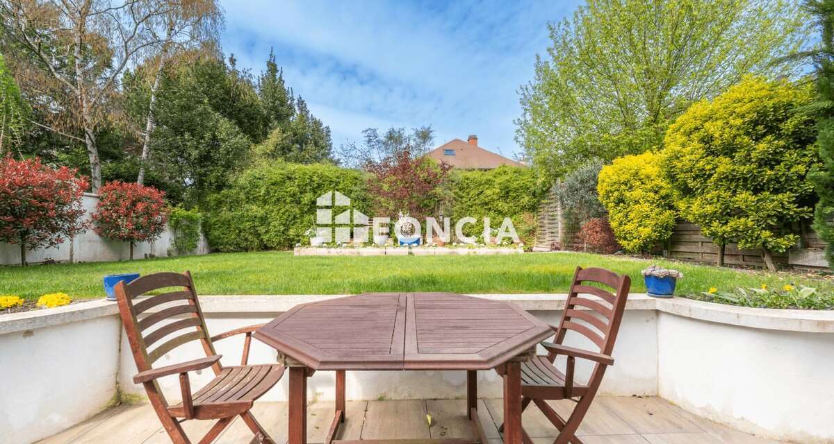 Appartement à RUEIL-MALMAISON