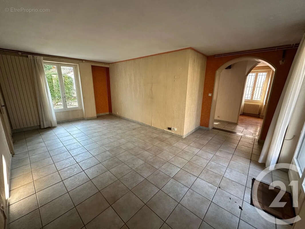 Maison à ROSNY-SUR-SEINE