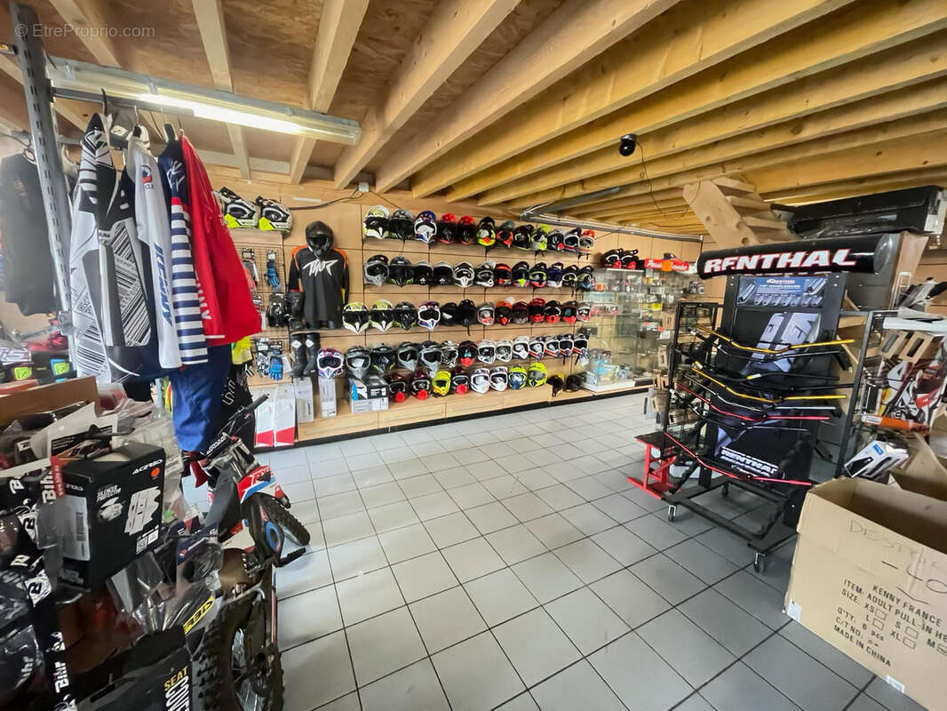 droit au bail Magazin de motos - photo 2