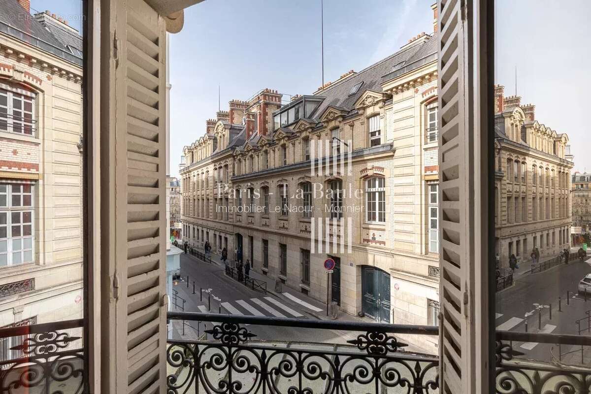 Appartement à PARIS-5E