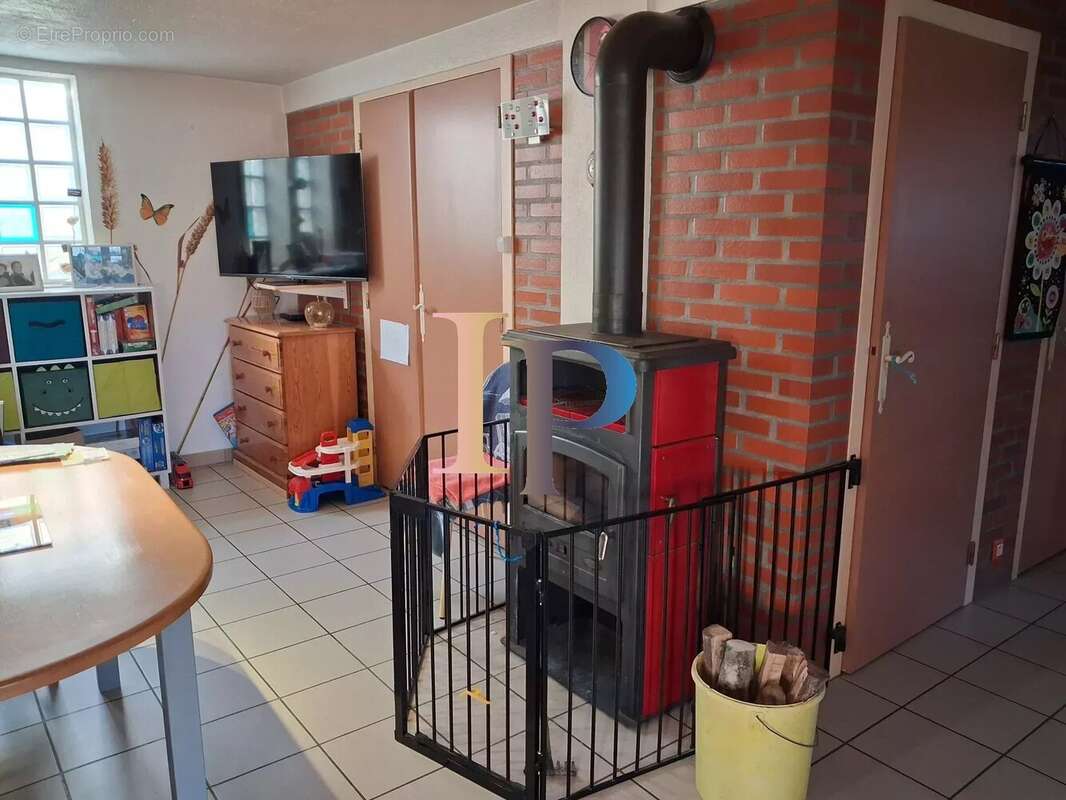 Maison à VOUGY