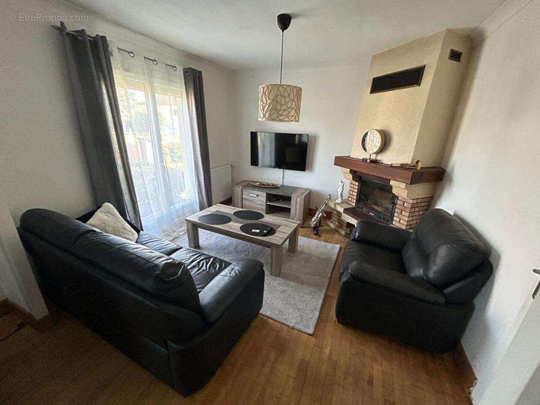14100 Ouilly le Vicomte Maison plain-pied avec jardin 260 000 Euros - photo 5