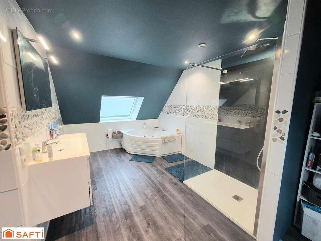 Photo 6 - Maison à SAINT-DERRIEN