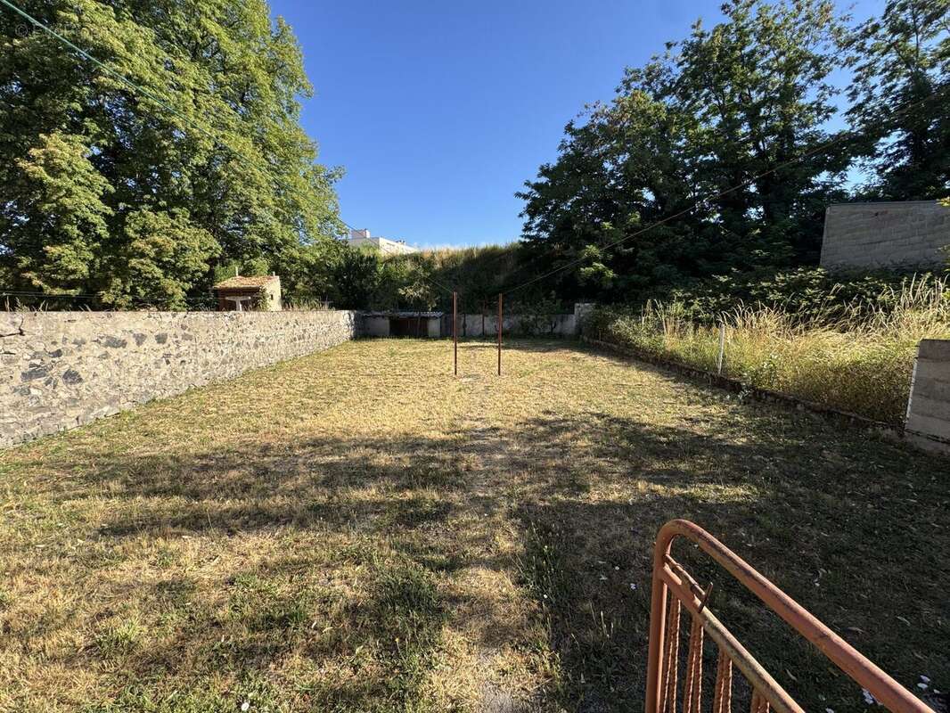 Appartement 111 m² à Montlucon  - photo 2